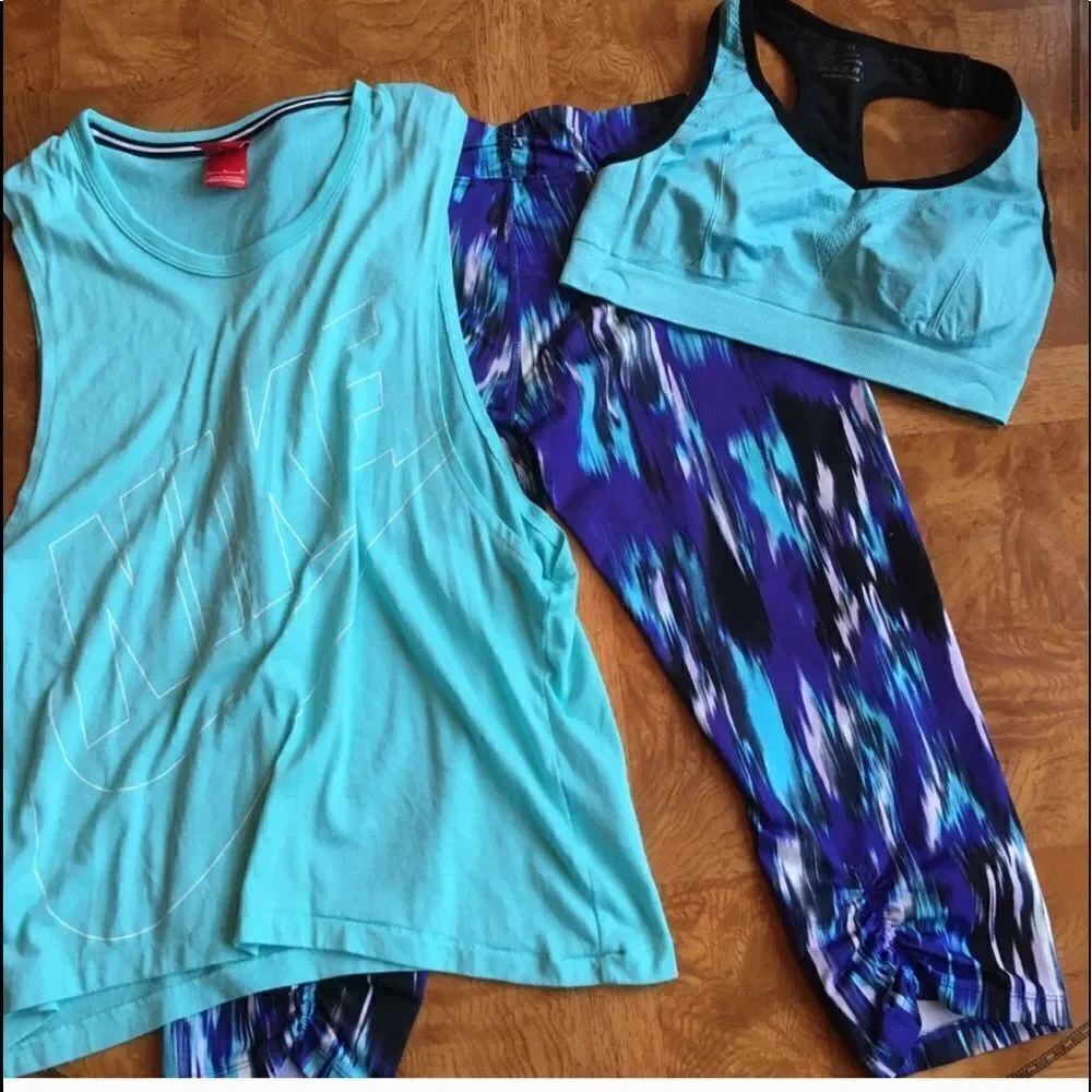GREAT NIKE Overshirt fr SportsBra w Open underarms